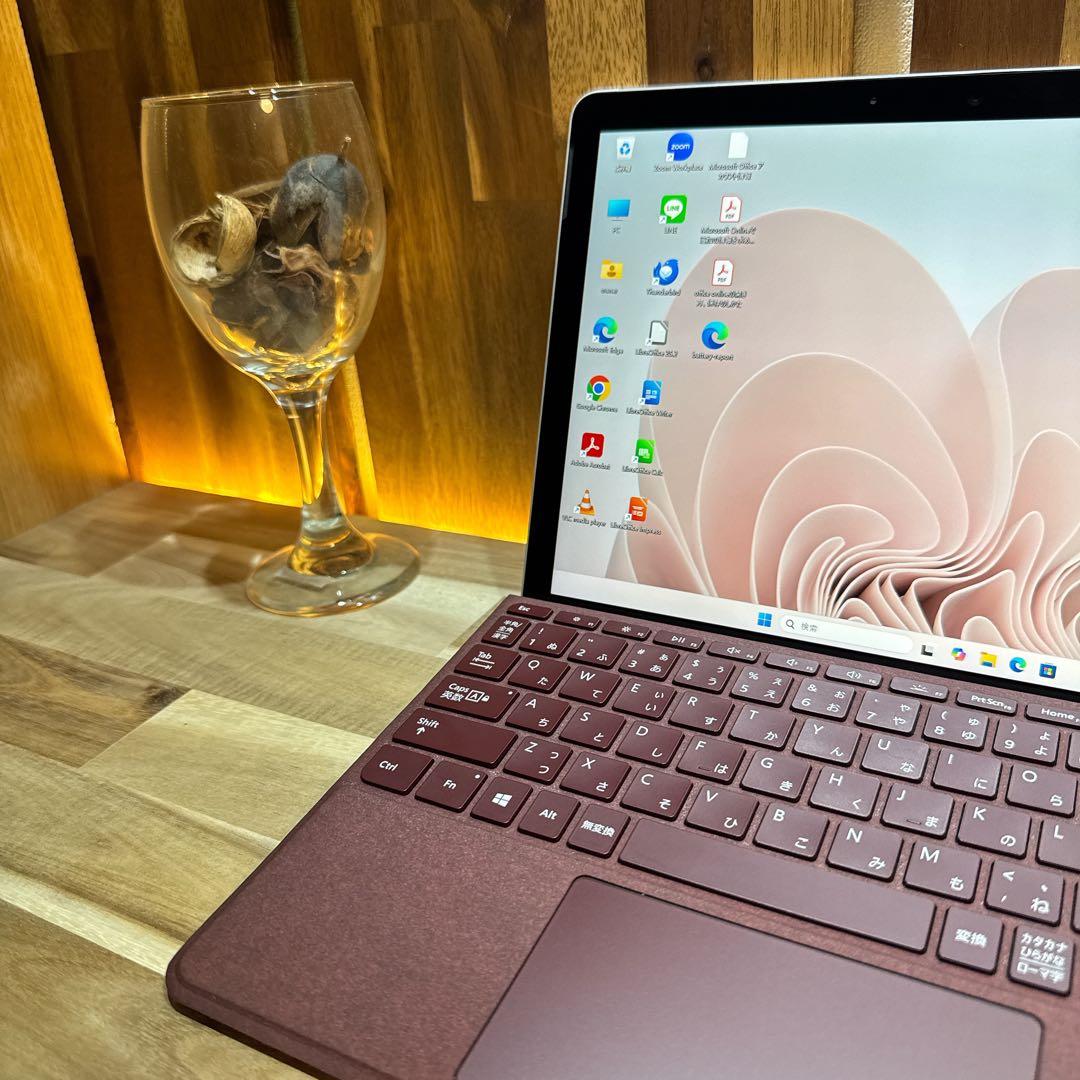 人気 2in1モデル‼️Surface Go 3☘タッチパネル式☘ノートパソコン