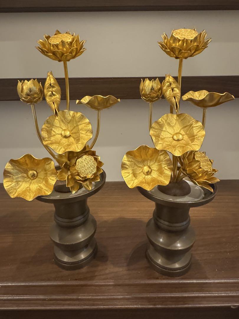 金色の蓮の花の仏壇用花立て2つセット