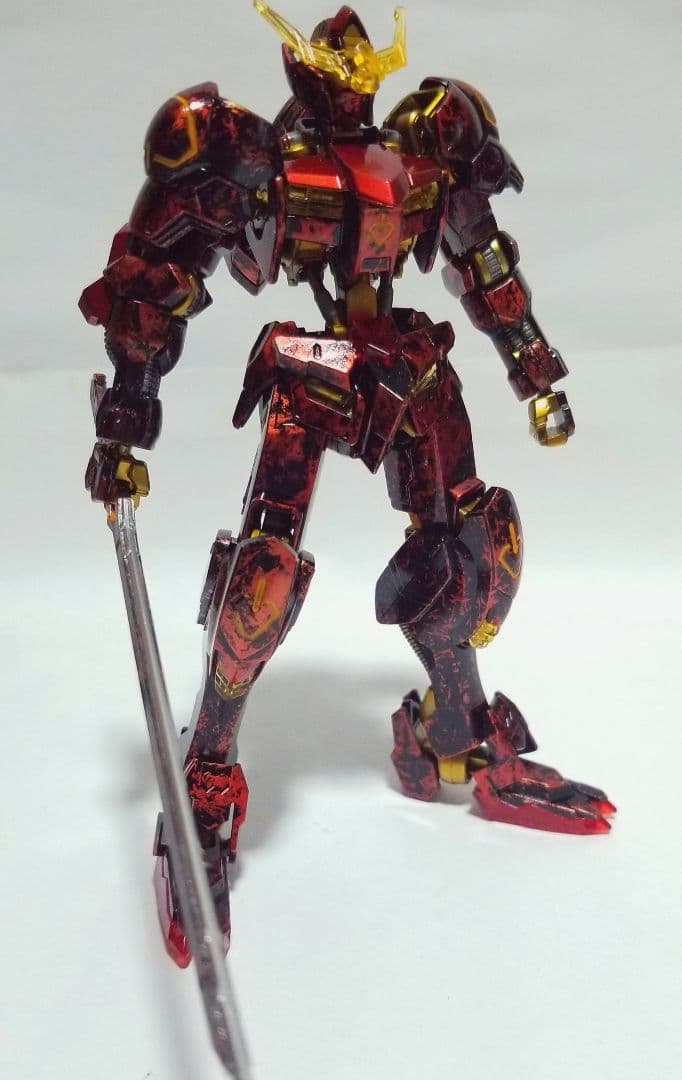 ガンプラ一番くじ ガンダムバルバトスソリッドクリア塗装済み完成品