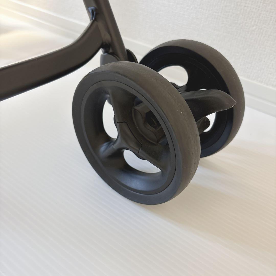 【美品】カルーンエアー メッシュ Aprica ベビーカー　グレー アニマル柄