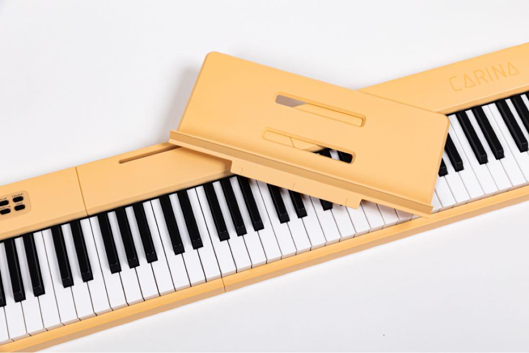 電子ピアノ　88鍵盤　充電タイプ　スリム軽量 ベージュ