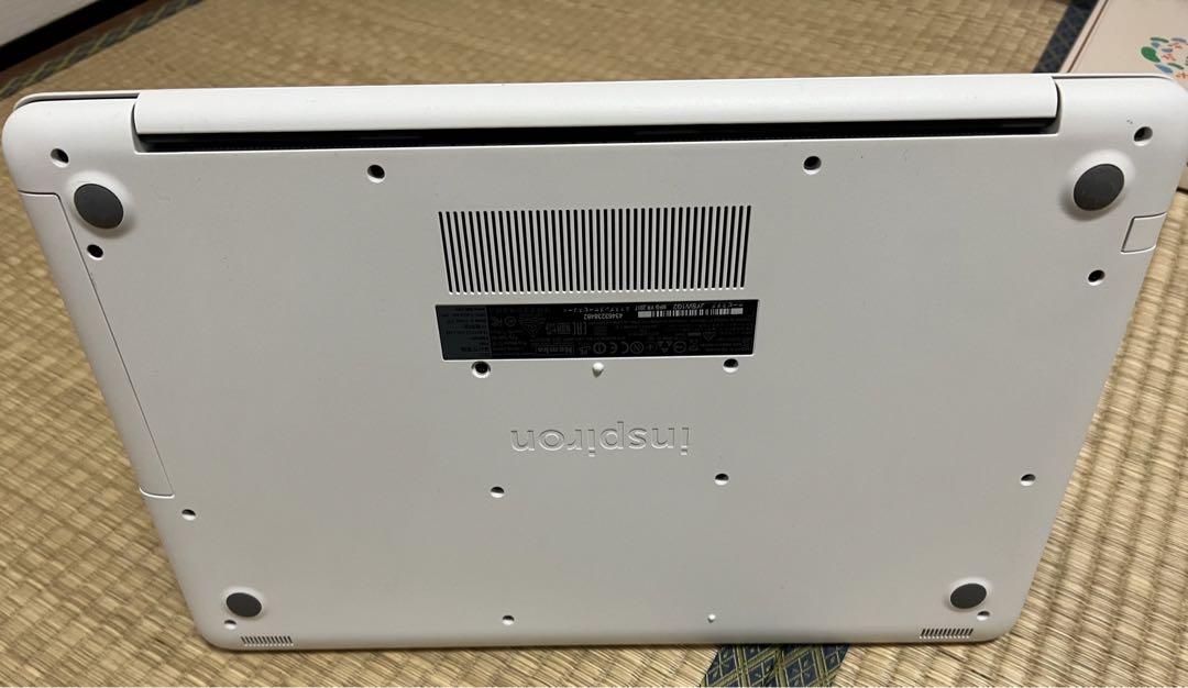 Inspiron ホワイトノートPC