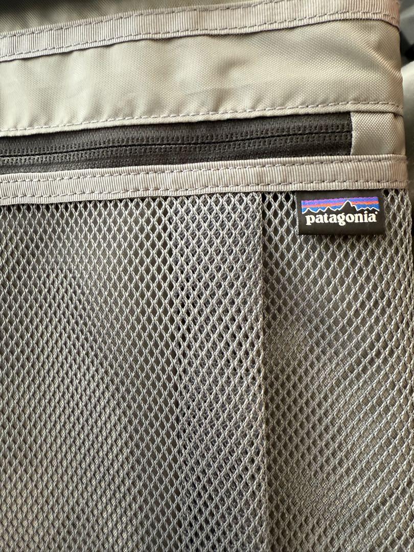 patagonia バックパック 黒　アトム・トート　20リットル