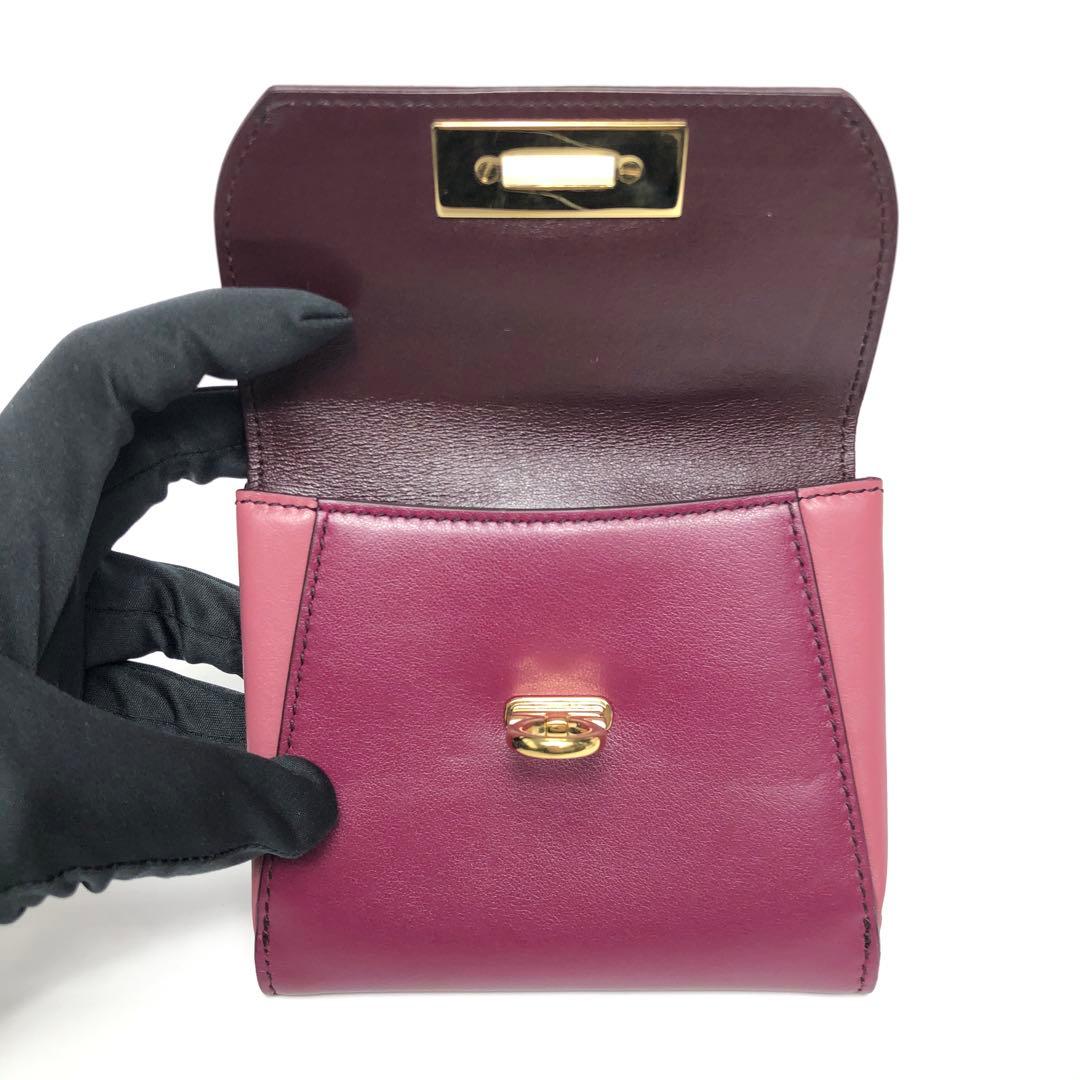 FERRAGAMO フェラガモ 二つ折り財布 両面財布 ガンチーニ レザー