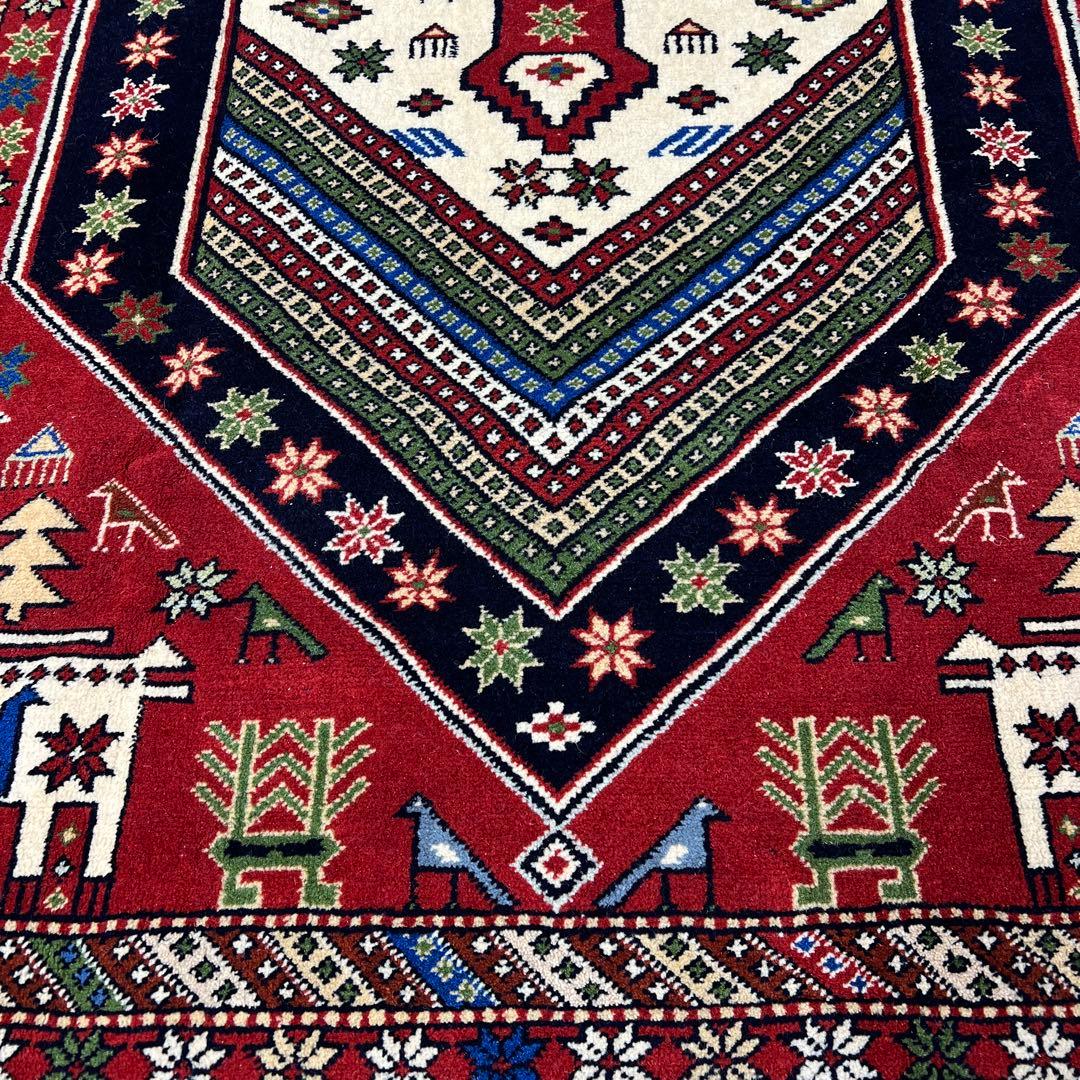 ペルシャ絨毯 フレンジいれて182x128cm