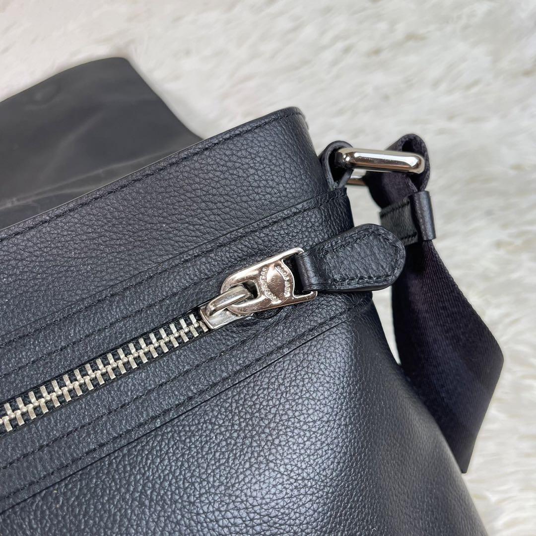 極美品✨コーチCOACH メンズ メッセンジャーバッグ 大容量　黒