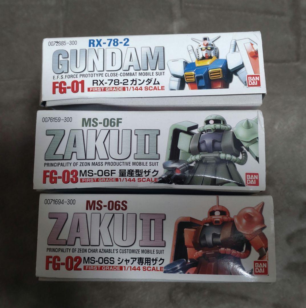 PG ガンダムRX-78 シャア専用ザク 量産型ザク 3体セット GUNPLA]1/60 PG 量産型ザク シャア専用ザク[パーフェクト