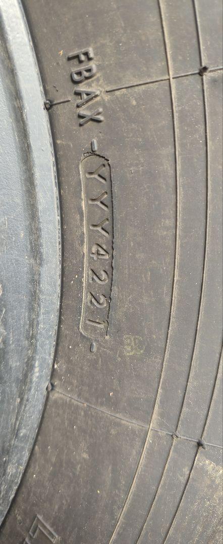 ヨコハマ　アイスガード　315/ 70R17 スタッドレス 4本セット バリ溝
