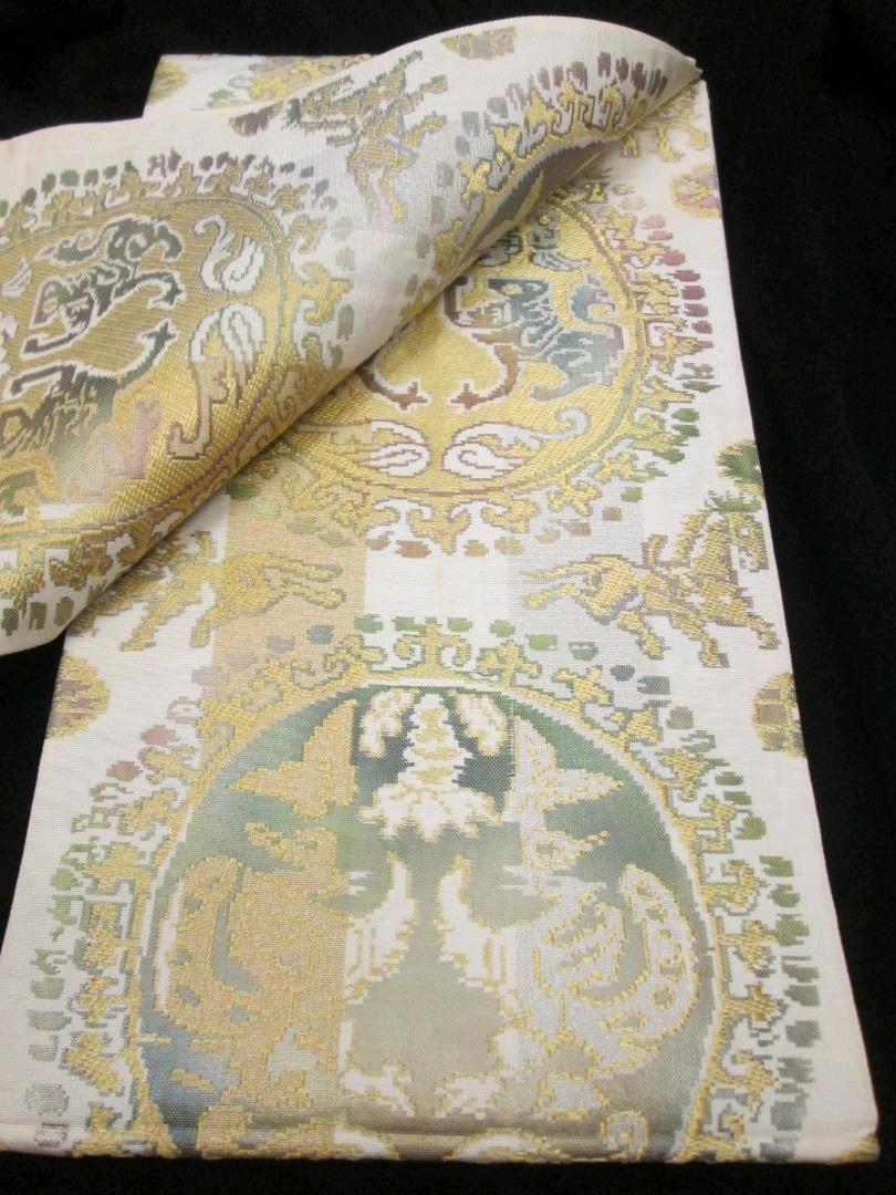 白地 文白虎錦 六通柄 織出し袋帯