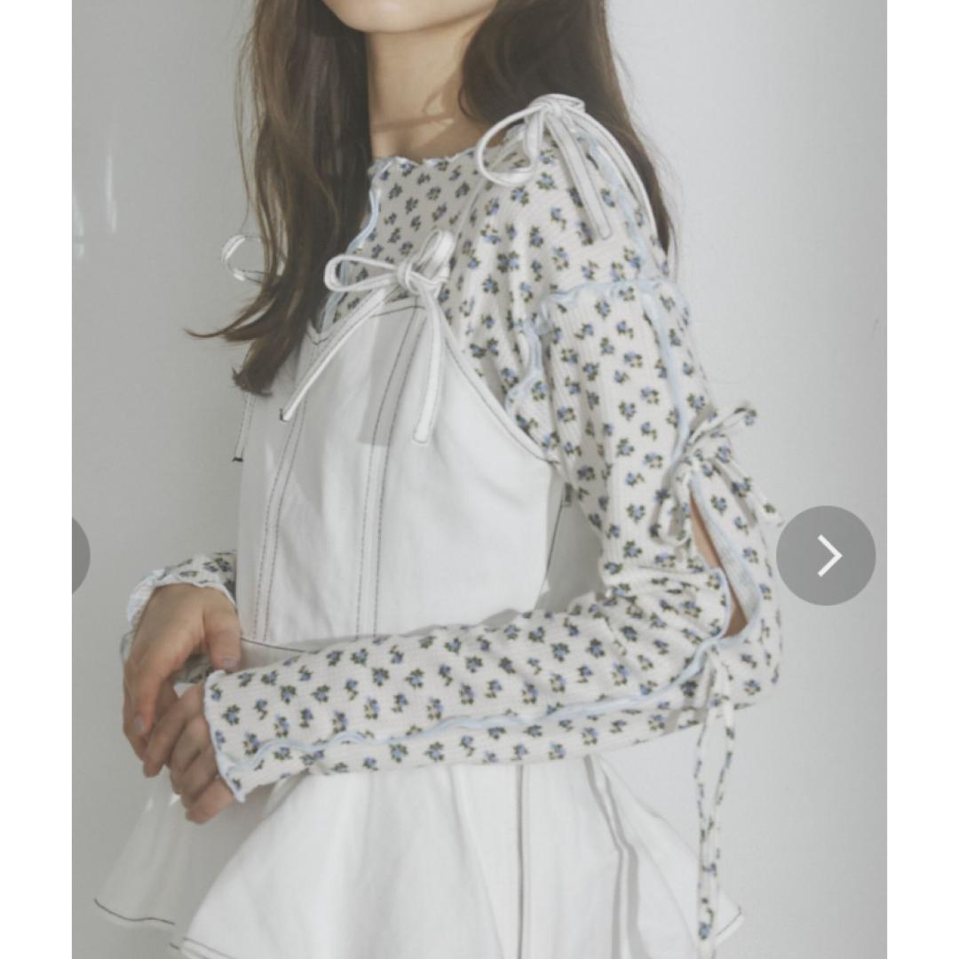merry jenny 新品 ブルー カットアウト flowerサーマルtops