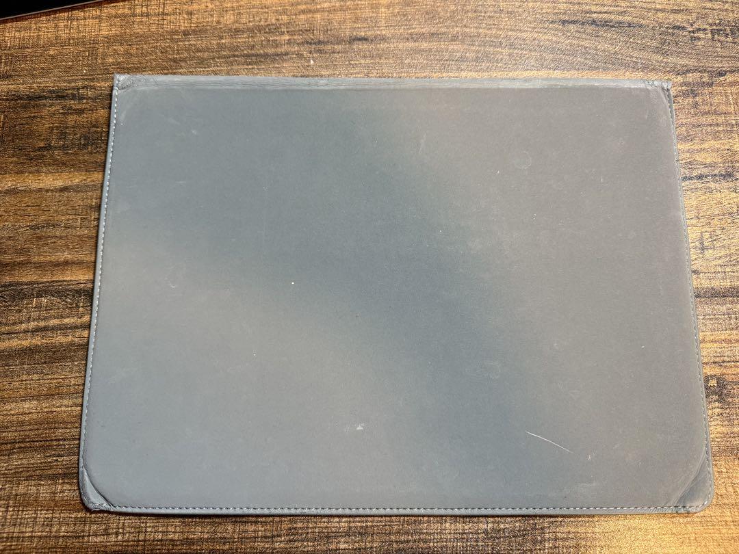 美品　Apple MacBook Pro 13インチ　充電器&パソコンケース付き