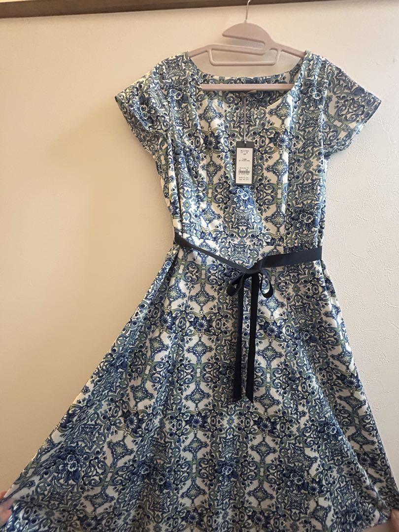 LAURA ASHLEY