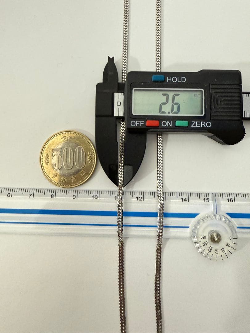 セーター PT喜平ネックレス