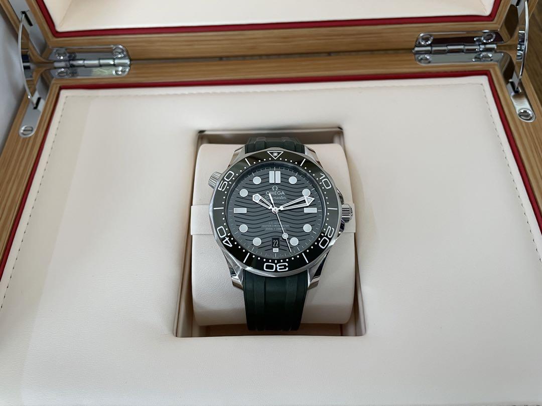 OMEGAオメガ　シーマスターダイバー300M グリーン　42MM