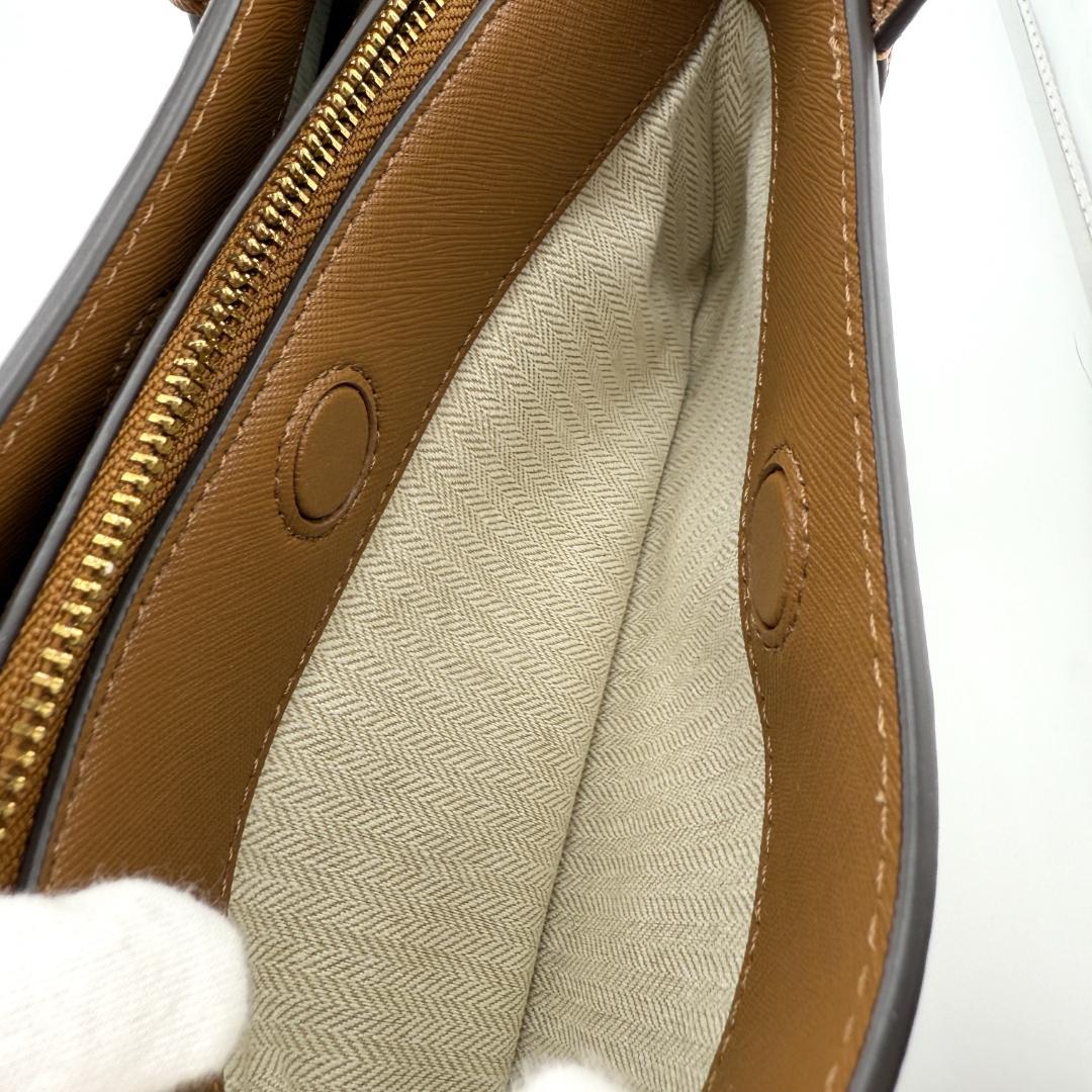 ショルダーバッグ