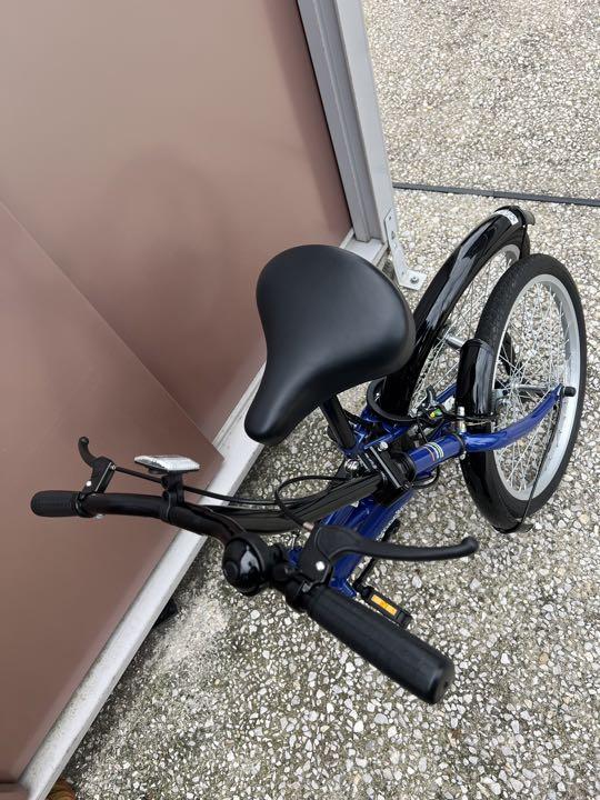 【 NUNU】折り畳み自転車 青色