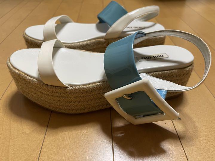 ミュウミュウ 赤 サンダル 8cmヒール MIUMIU サンダル エナメル ウエッジソール ミュウミュウ 36.5