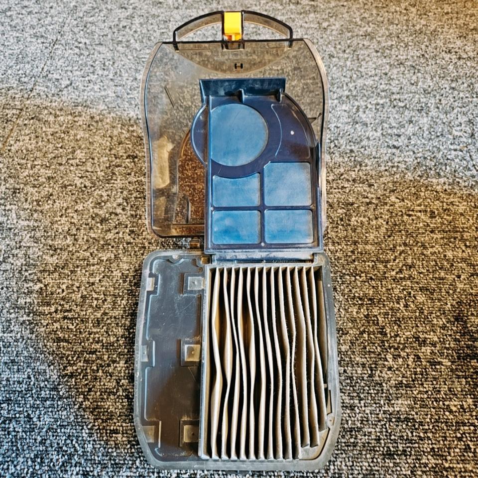 【美品】三菱　TC-EXG7J-A　サイクロン　掃除機　2017年製