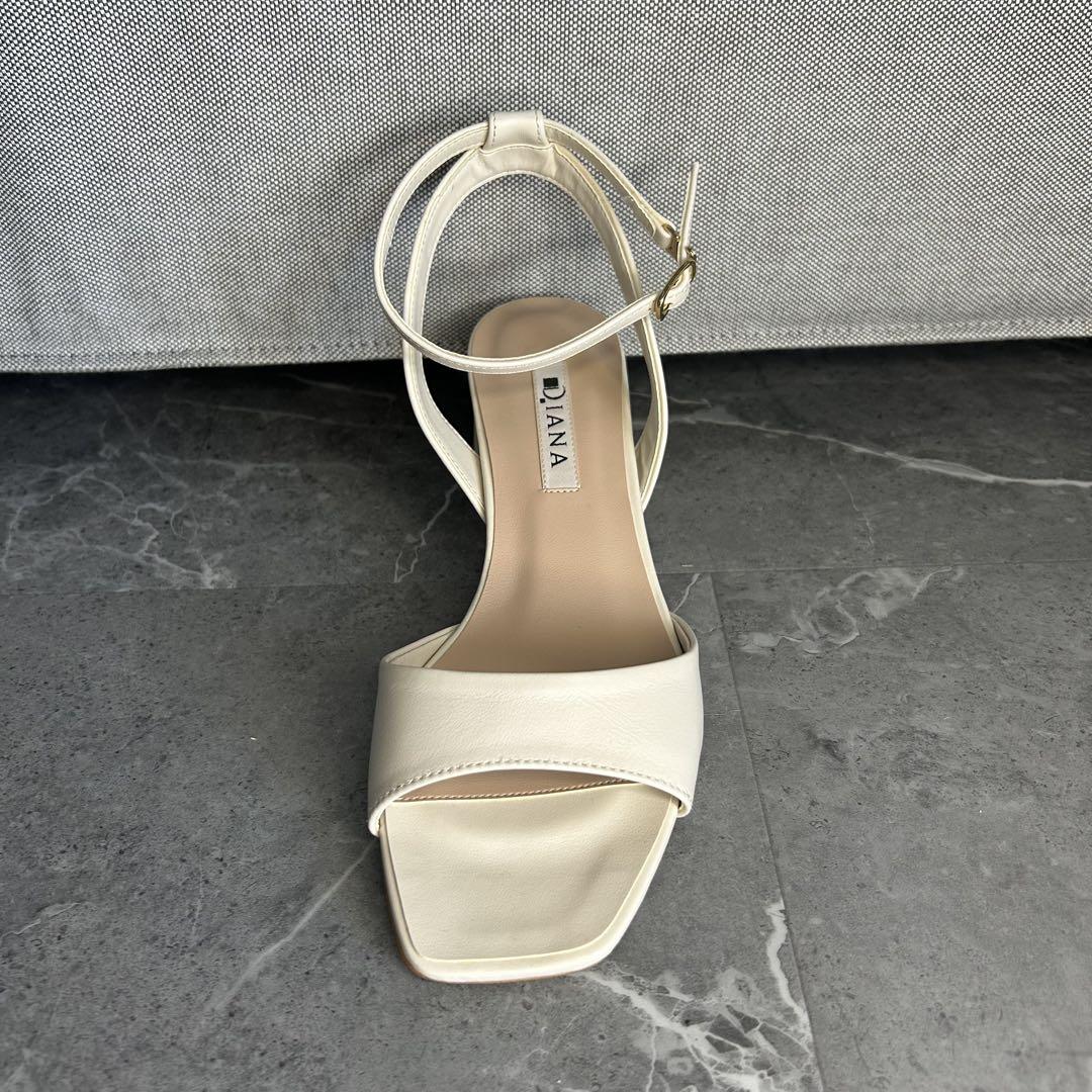 DIANA ダイアナ サンダル アイボリー 22.5cm 白　レザー　ヒール　金