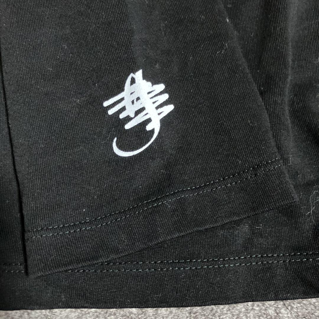 【GLIMCLAP】Graffiti-like design long T