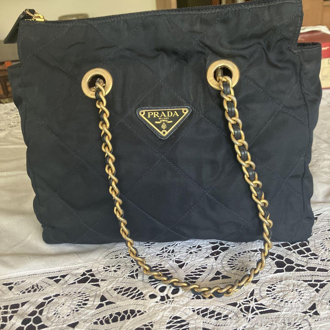 PRADA ブラック キルティング バッグ