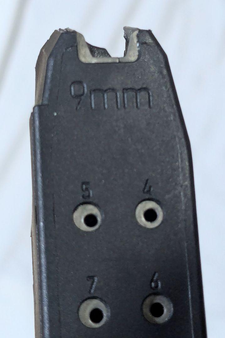Glockグロック19用 9mm 15連マガジン実物 ポリマー＋スチールインナー