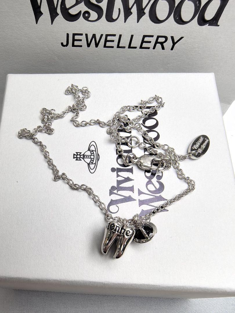 Vivienne Westwood 惑星モチーフ ネックレス Vivienne Westwood 惑星モチーフネックレス - メルカリ