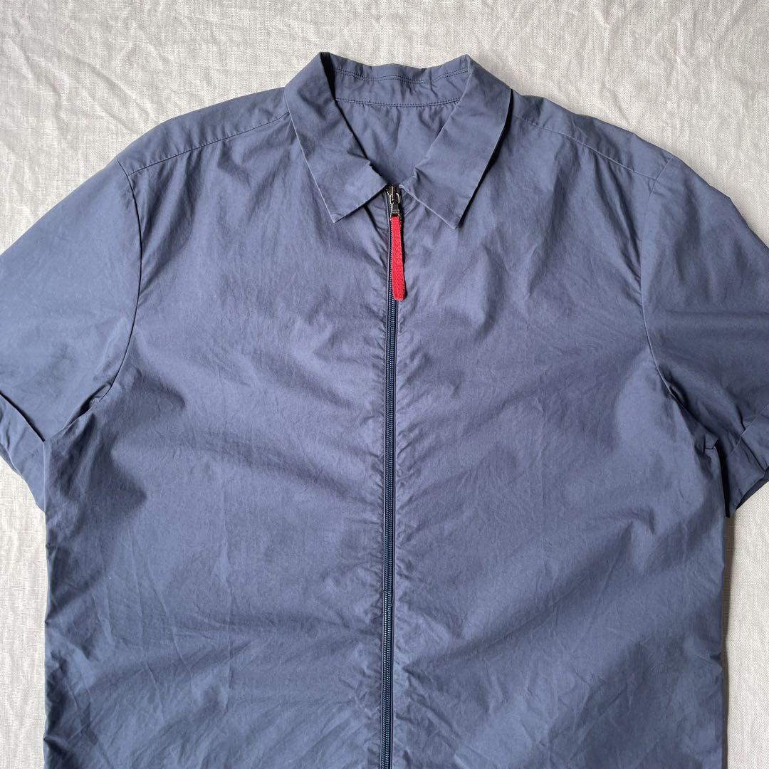 プラダ PRADA Tシャツ カットソー 半袖 Vネック ロゴ刺繍 L 紺