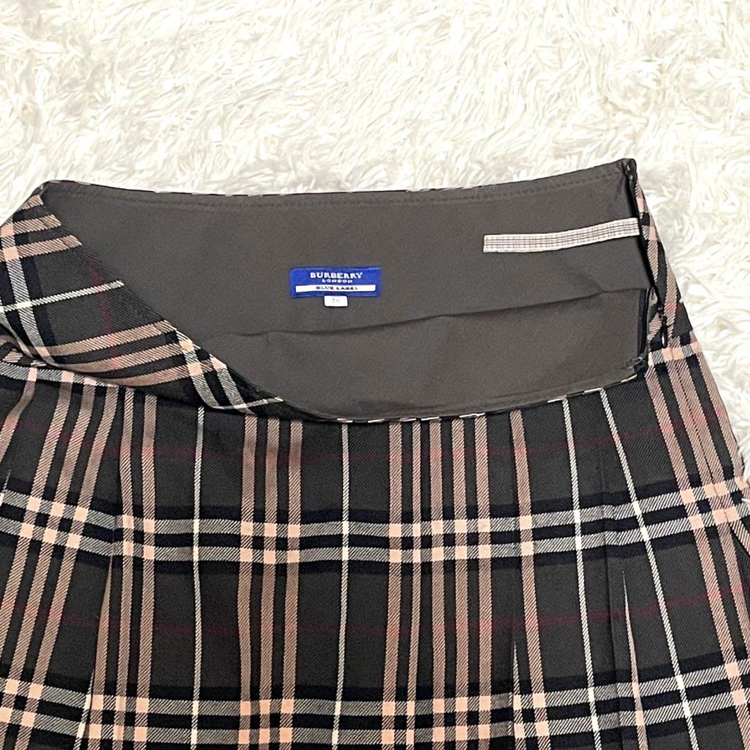 美品]バーバリーブルーレーベル⭐️ミニスカート⭐️プリーツ