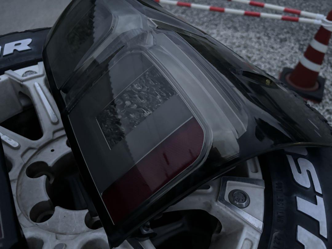 ハイラックス　gun125 スモークテール　depo製