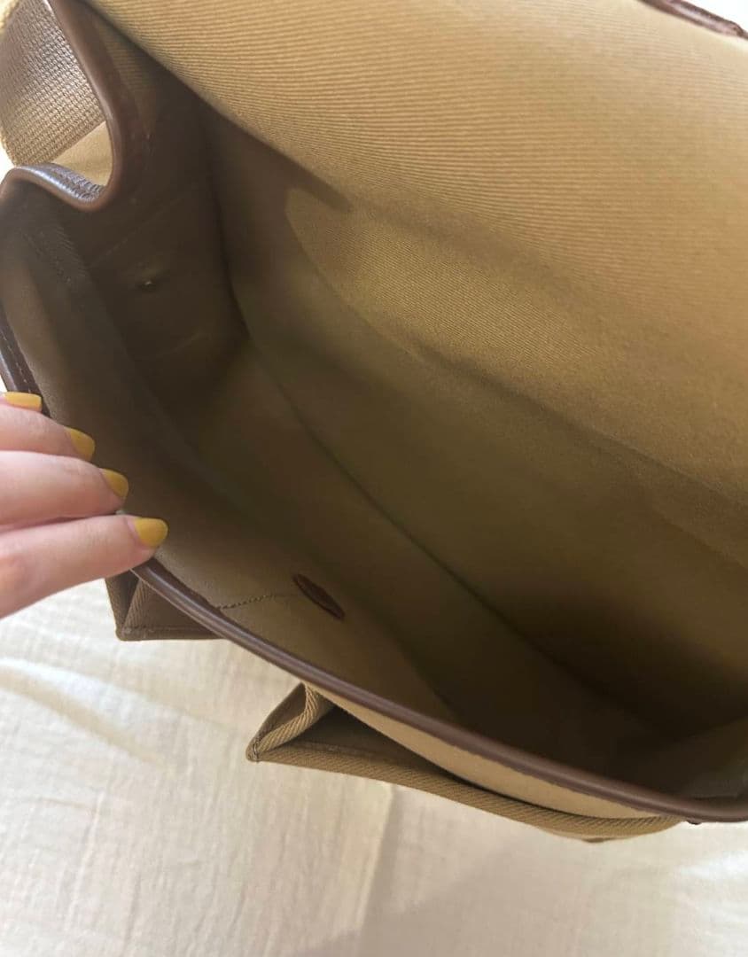 Brady ショルダーバッグ