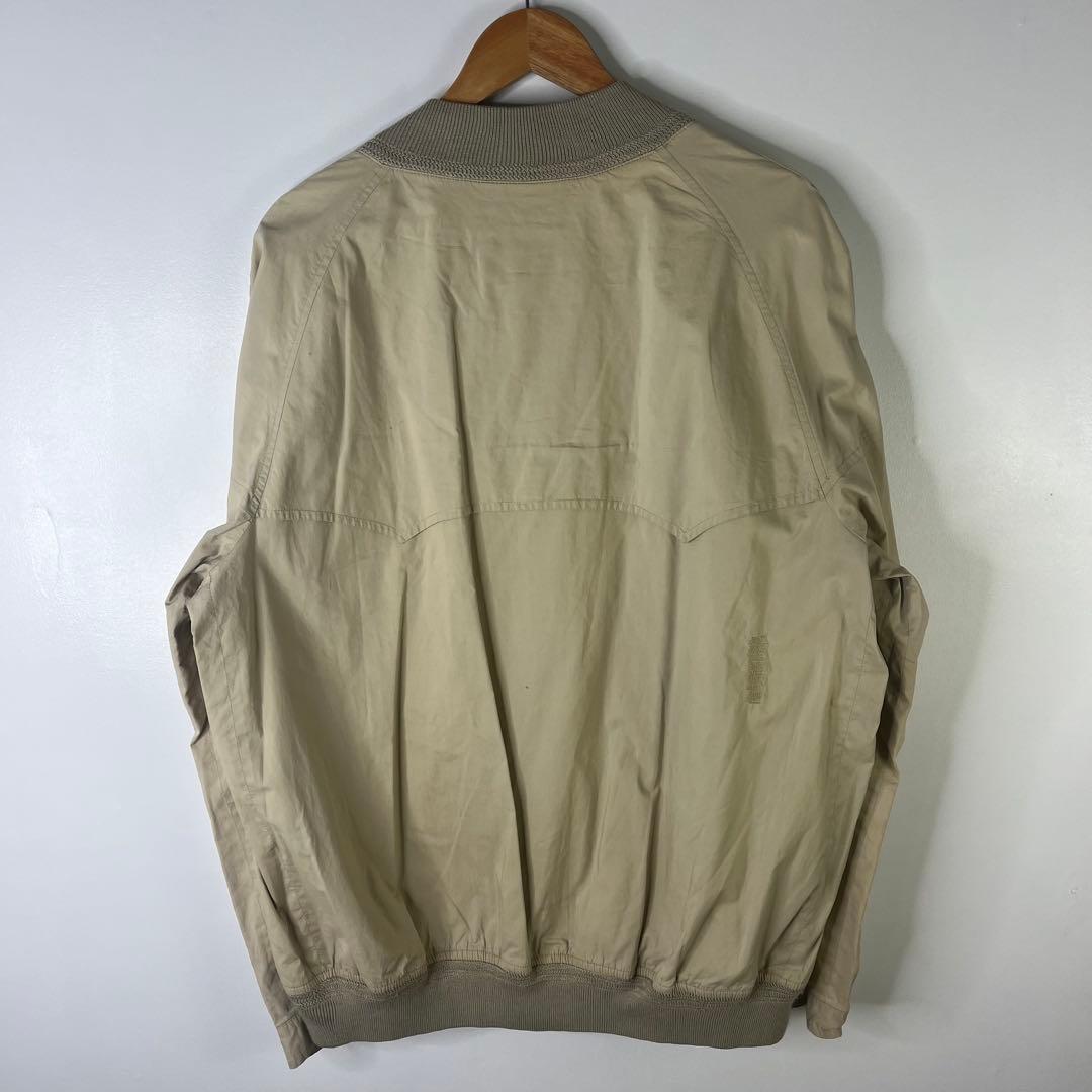 Burberry ベージュ ボタン付きジャケット