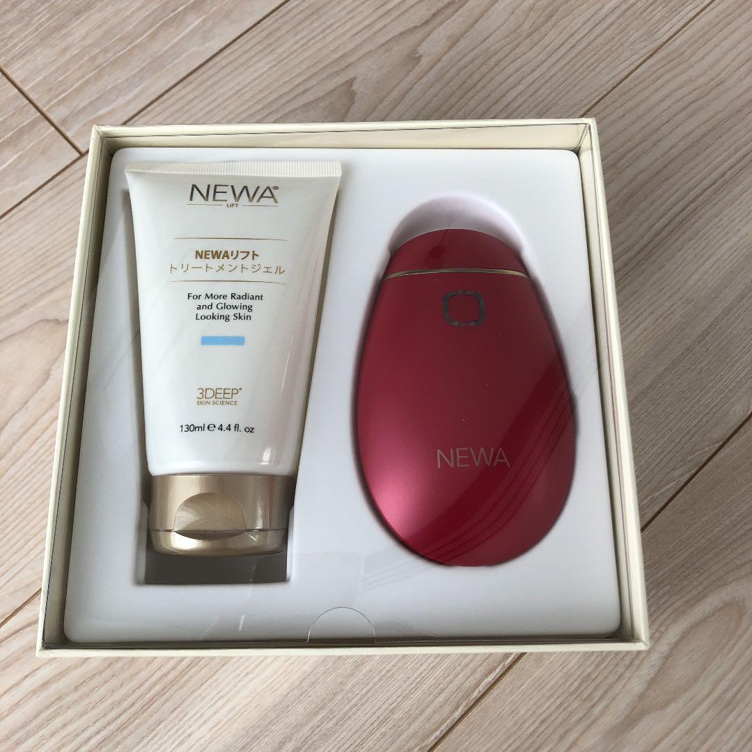 NEWAリフト レッド