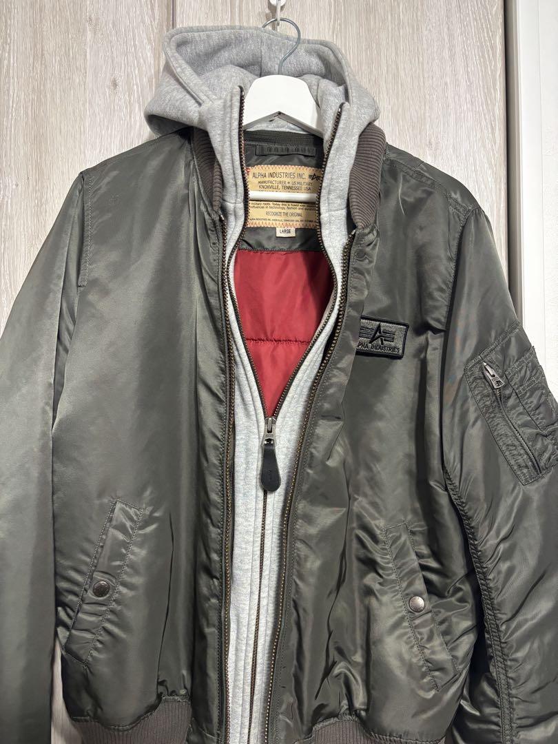 ALPHA INDUSTRIES フード付きMA-1ジャケット