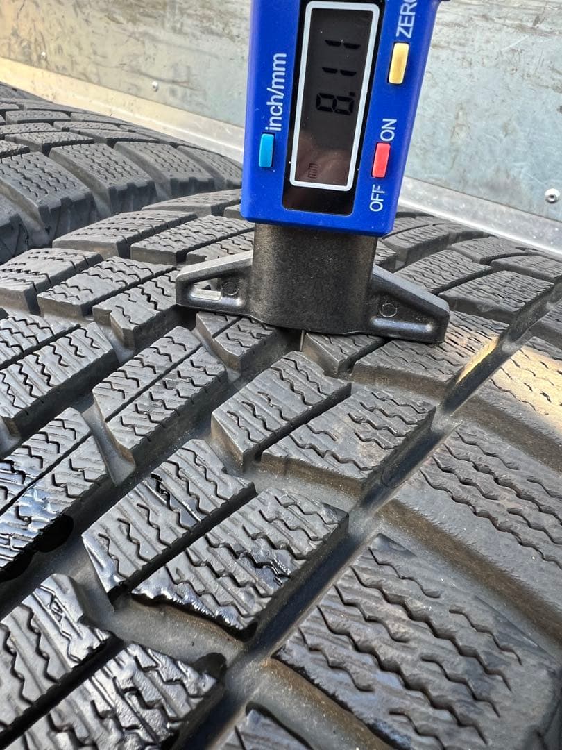 オートバックススタッドレス195