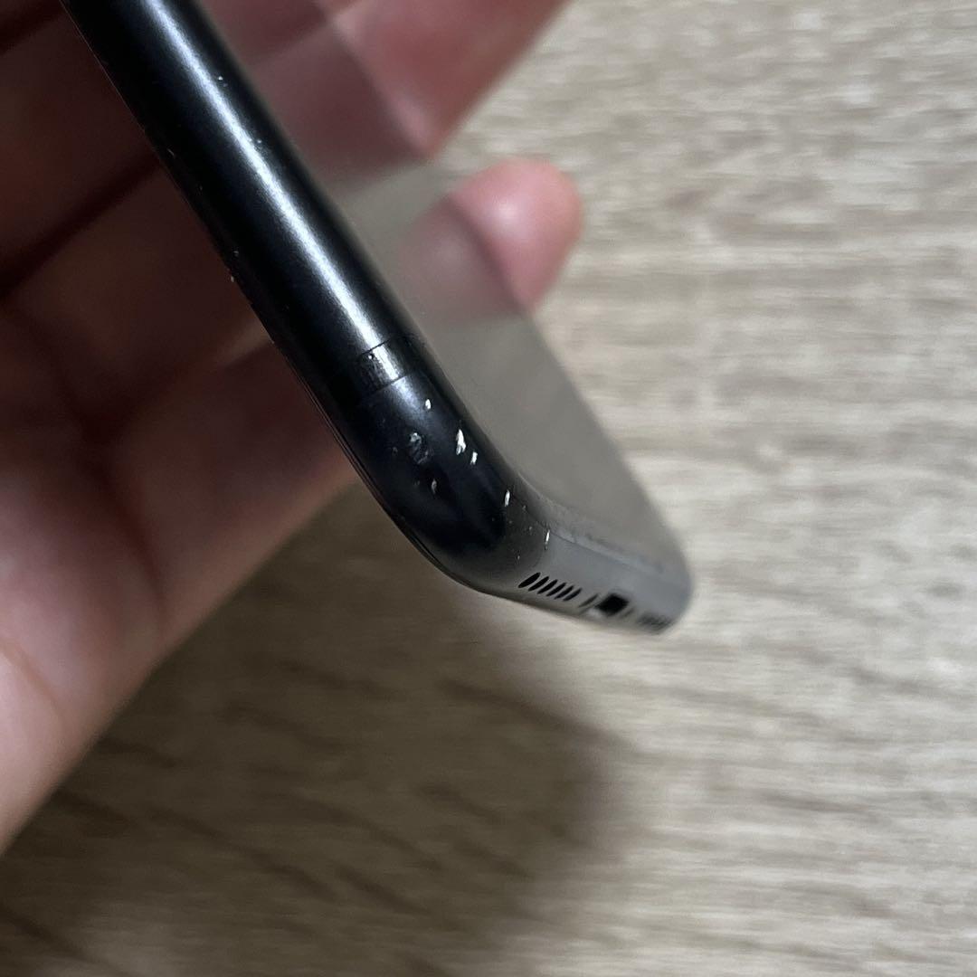 iPhone7 128gb中古画面ひび割れ背面傷あり