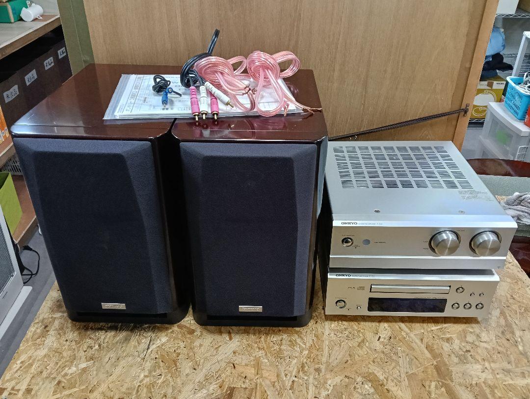 【オープニング大セール】 y 動作確認済 AVアンプ（A-933）CDプレイヤー（C-733） ONKYO アンプ