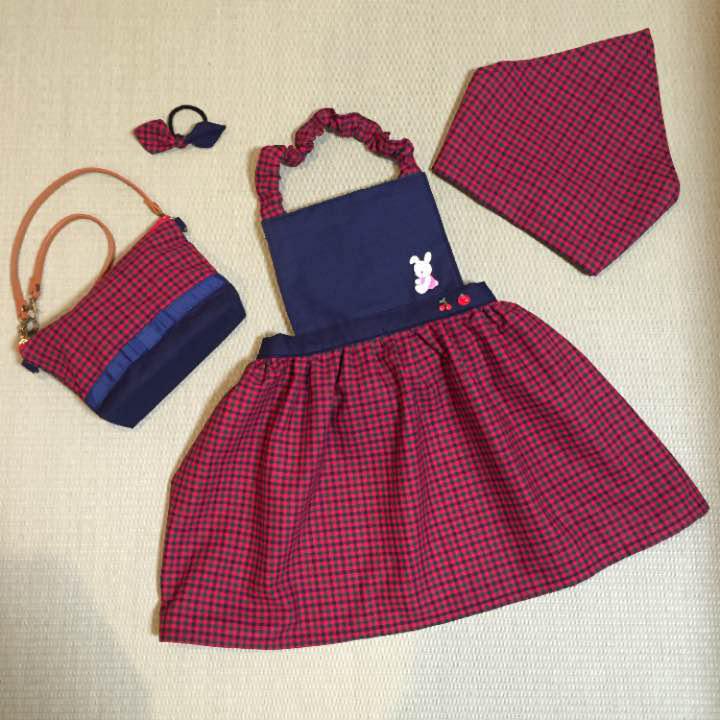 キッズ エプロン ハンドメイド 子ども♡ファミリア ワッペン別売り キッズ エプロン ハンドメイド 子ども♡ファミリア ワッペン別売り