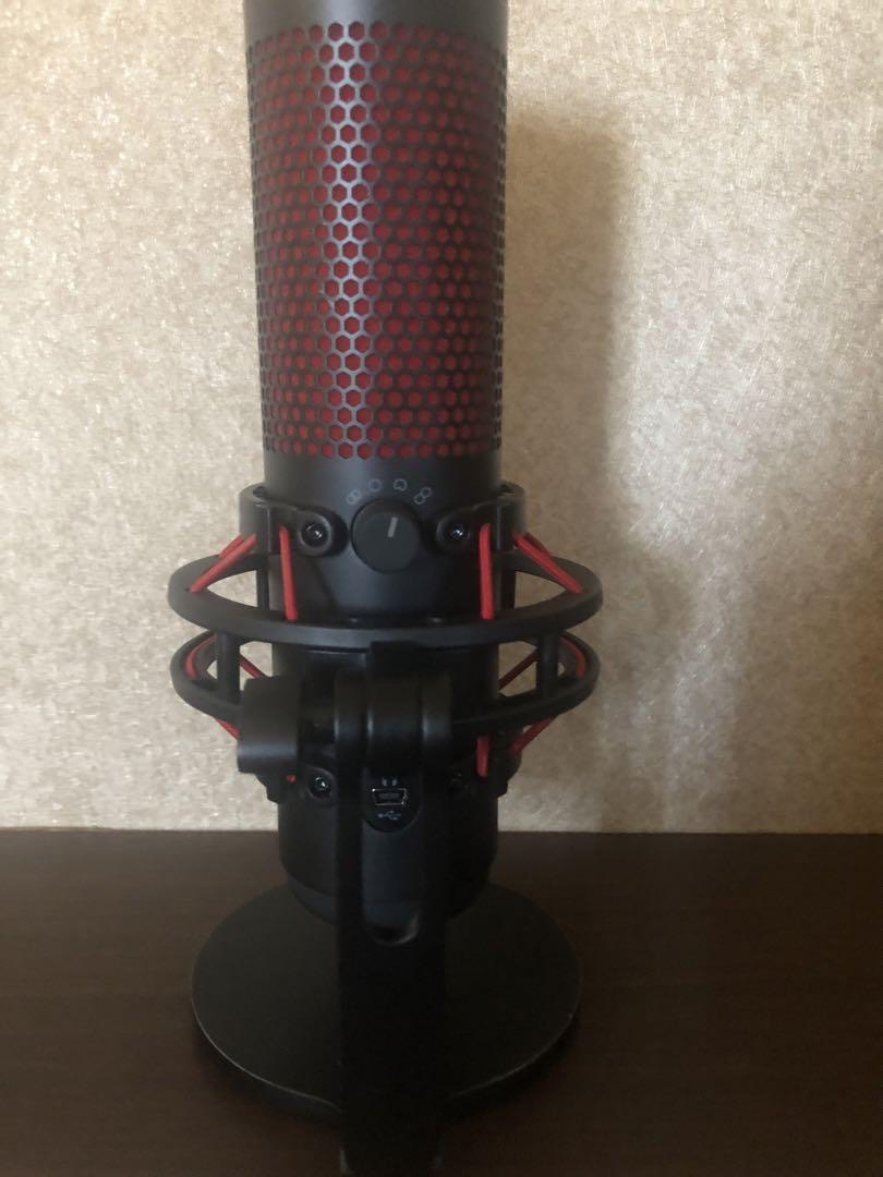 HYPERX QuadCastコンデンサーマイク 黒・赤