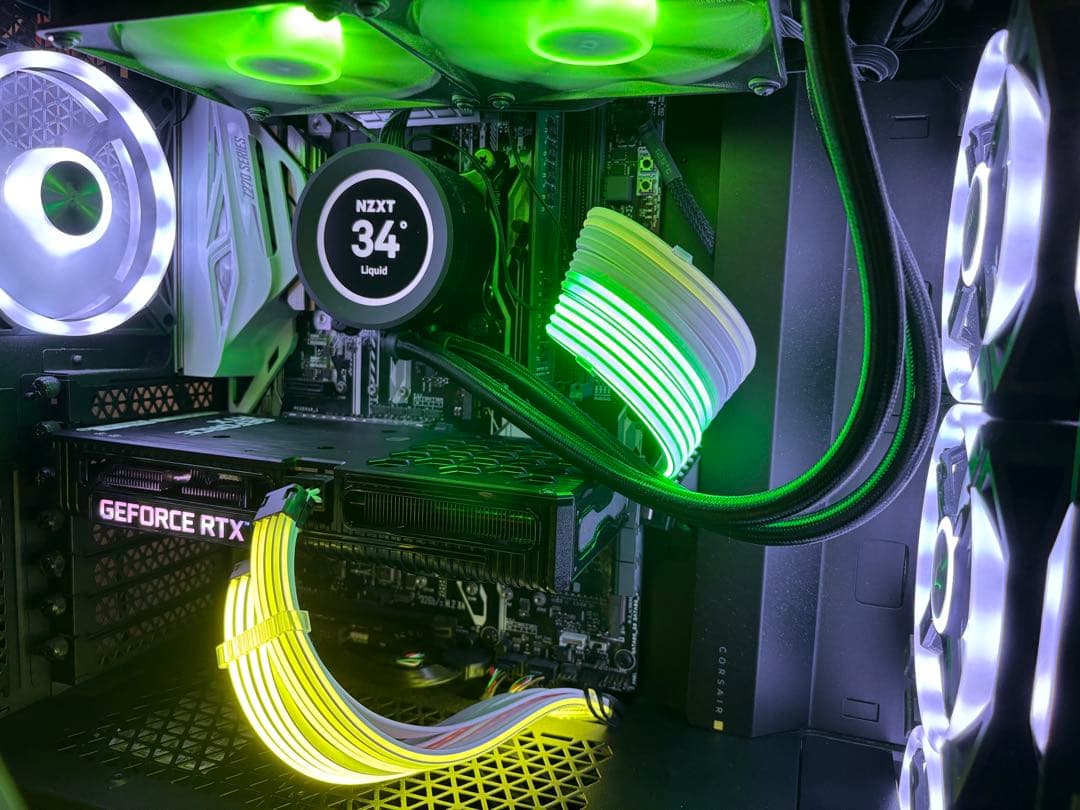 GeForce RTX ゲーミングデスクトップ