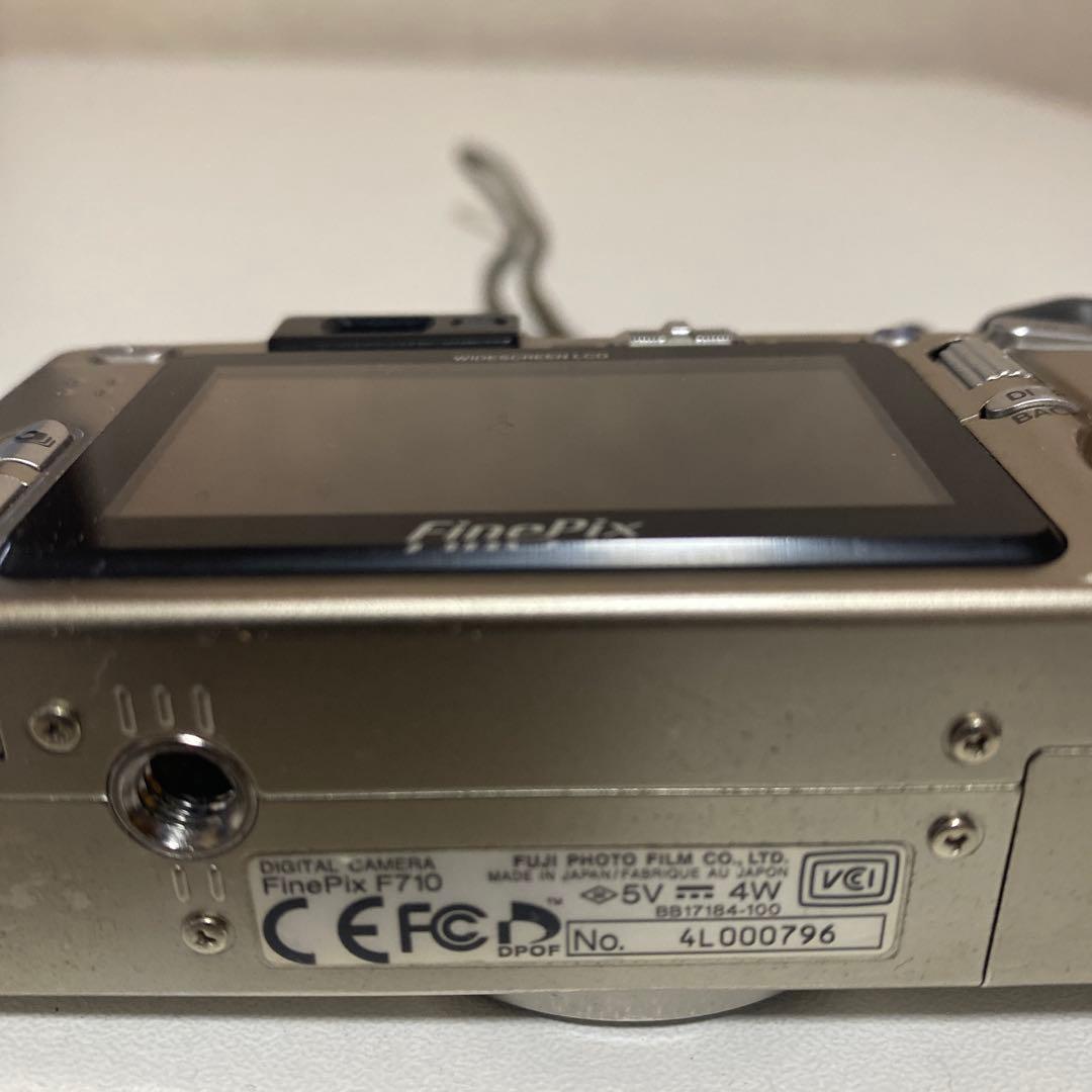 Fujifilm FinePix F710 コンパクトデジタルカメラ ジャンク品 - メルカリ