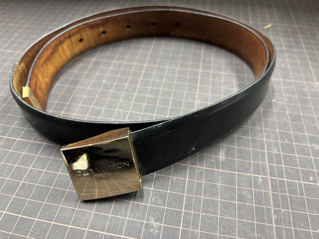 LOUIS VUITTON ブラックレザーベルト