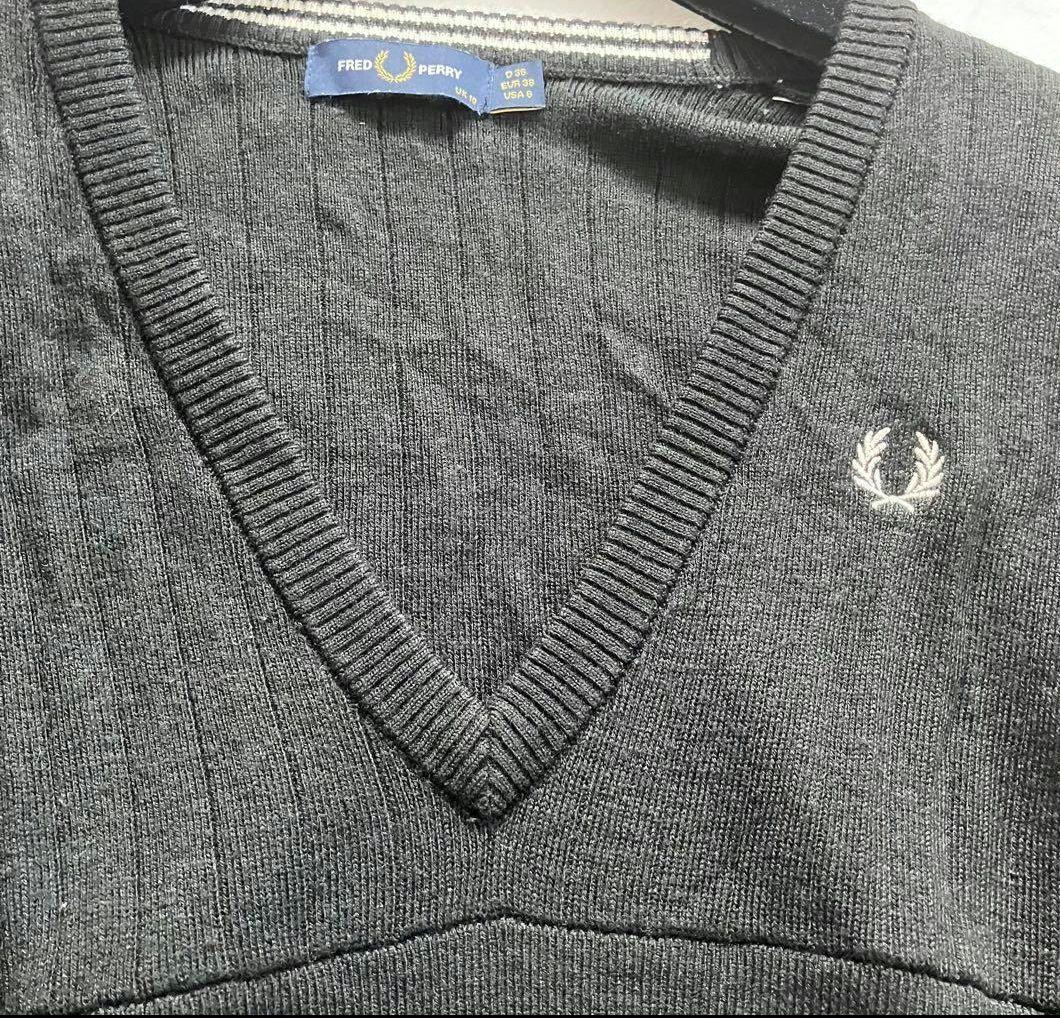 ▪️FRED PERRY ロングニットワンピース　ケーブルニット　ロゴ刺繍 ▪️FRED PERRY ロングニットワンピース ケーブルニット ロゴ