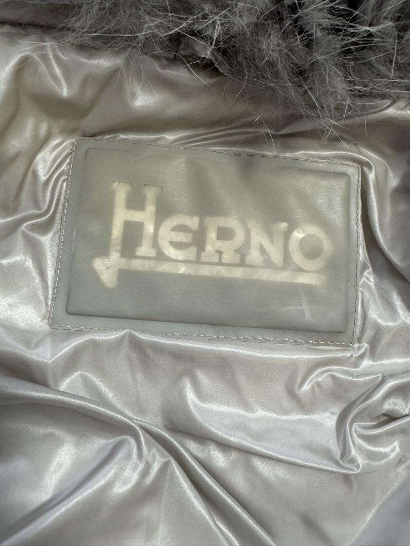 Herno ヘルノ　ダウンジャケット　フォックスファー
