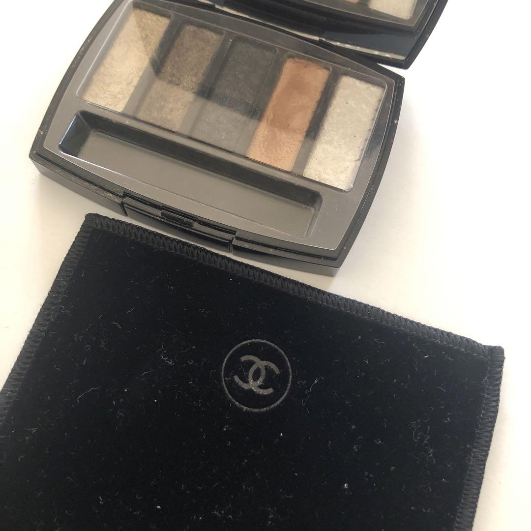 【新品未使用】CHANEL ルミエール グラフィック アイシャドウパレット シャネル / ルミエール グラフィックの公式商品情報｜美容
