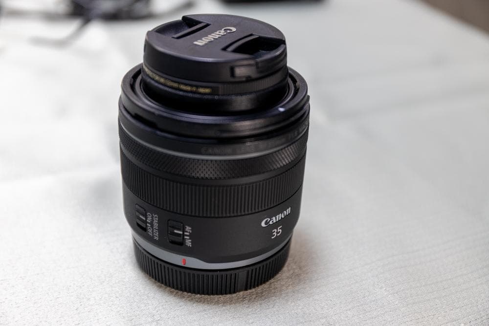 Canon RF 35mm F1.8 MACRO IS STM