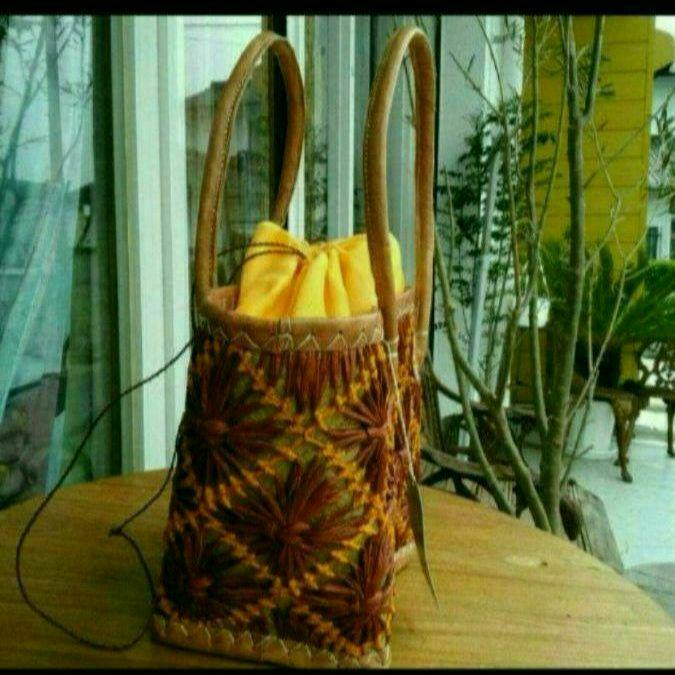 アフリカ　マダガスカル　新品タグ付　ラフィアBag　Brown