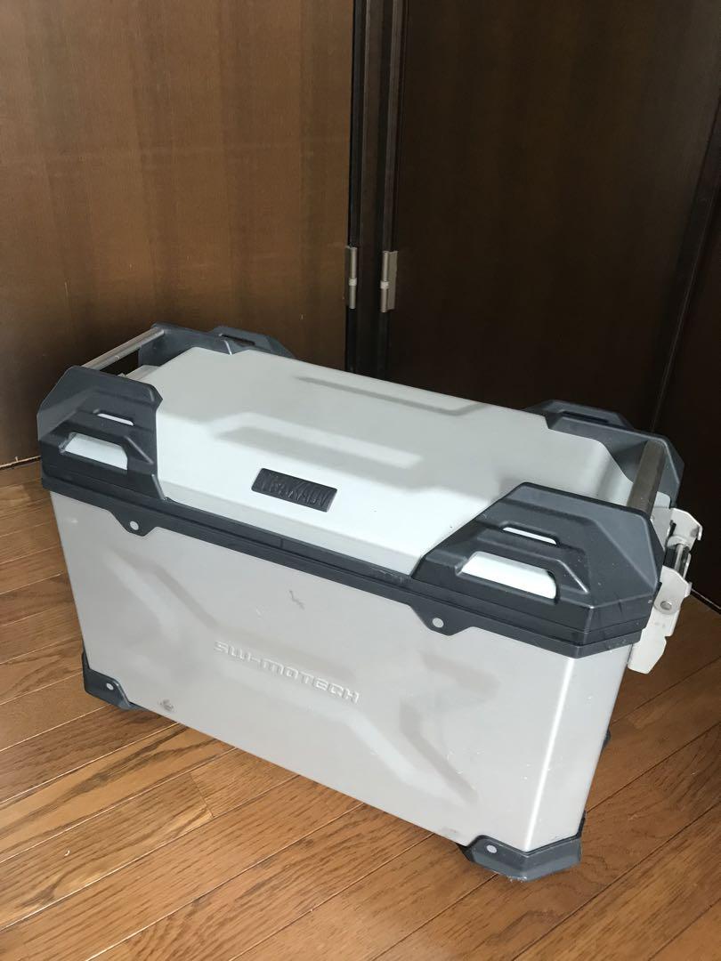 SW-MOTECH TRAX ADVサイドケース（37L ）シルバー（右用）