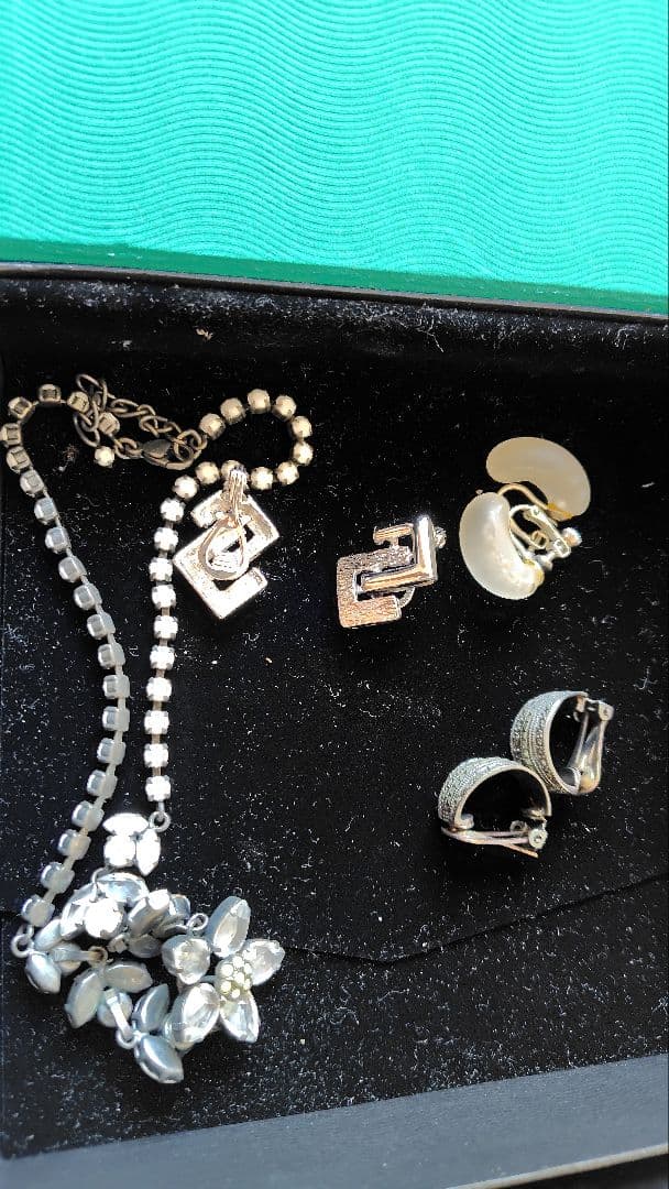 イヤリング、ネックレス セット商品