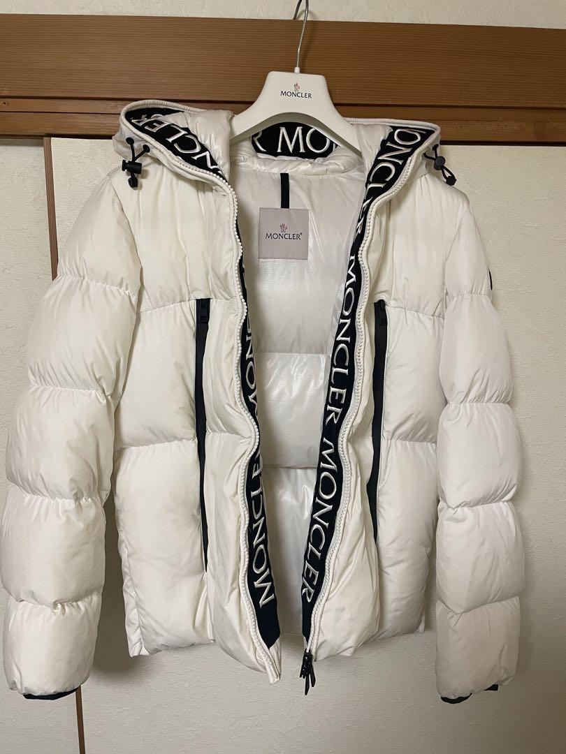 MONCLER モンクラー　ホワイト　3